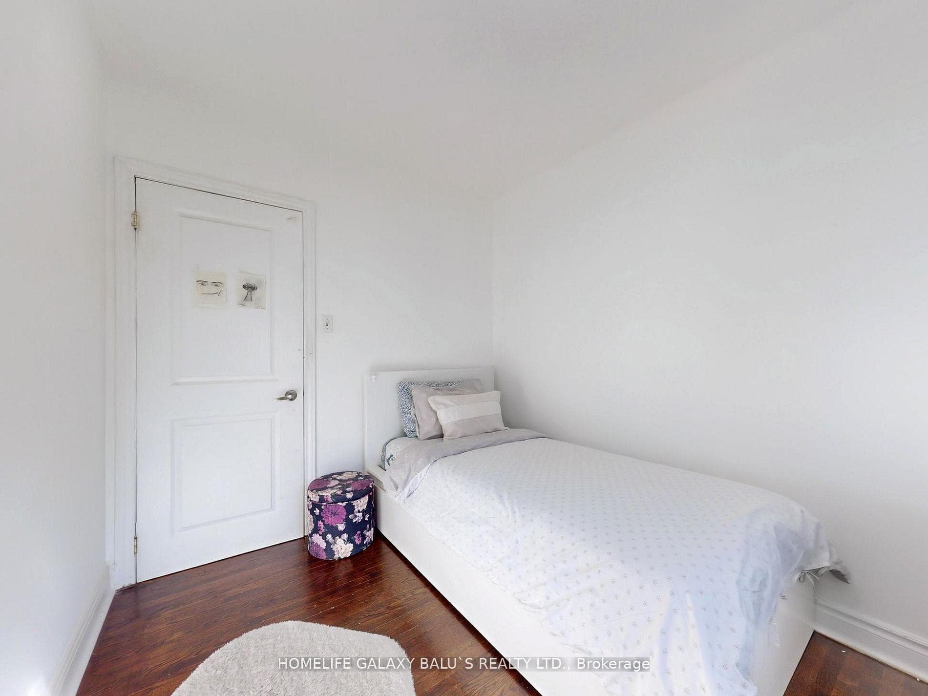 28 Ronway Crescent photo 16