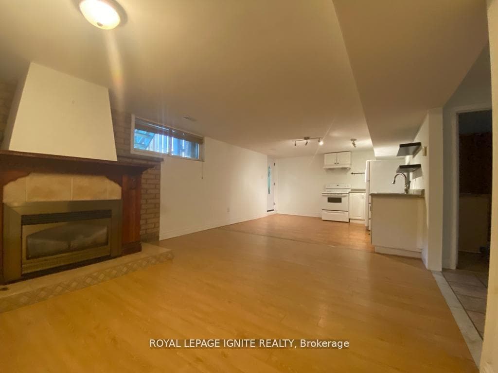 14 Sunset Road photo 11