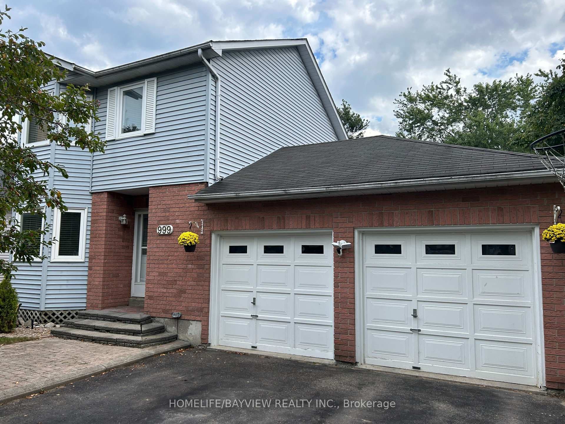 999 Anna Maria Avenue photo 2