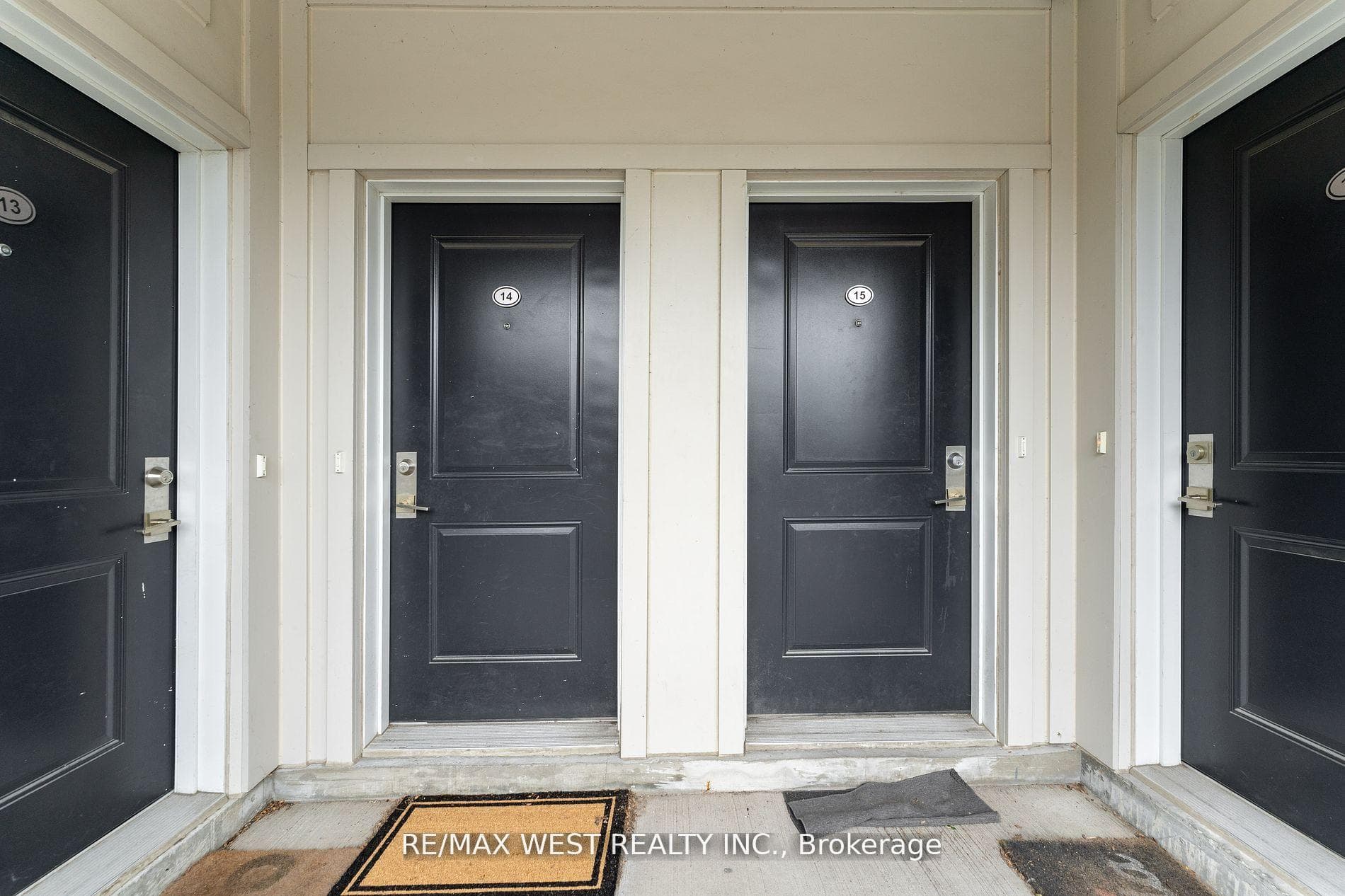 95 Eastwood Park Gardens Unit 14 photo 5