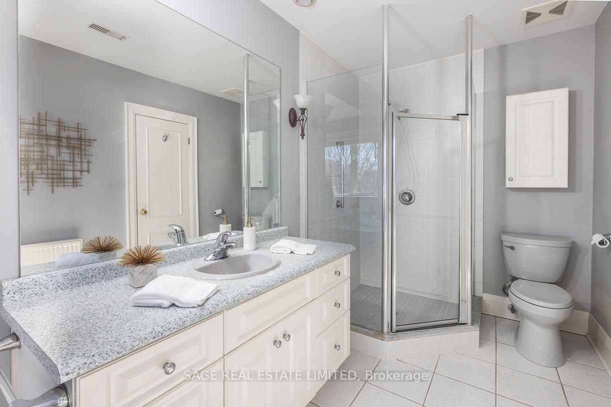 205 Cranbrooke Avenue photo 32
