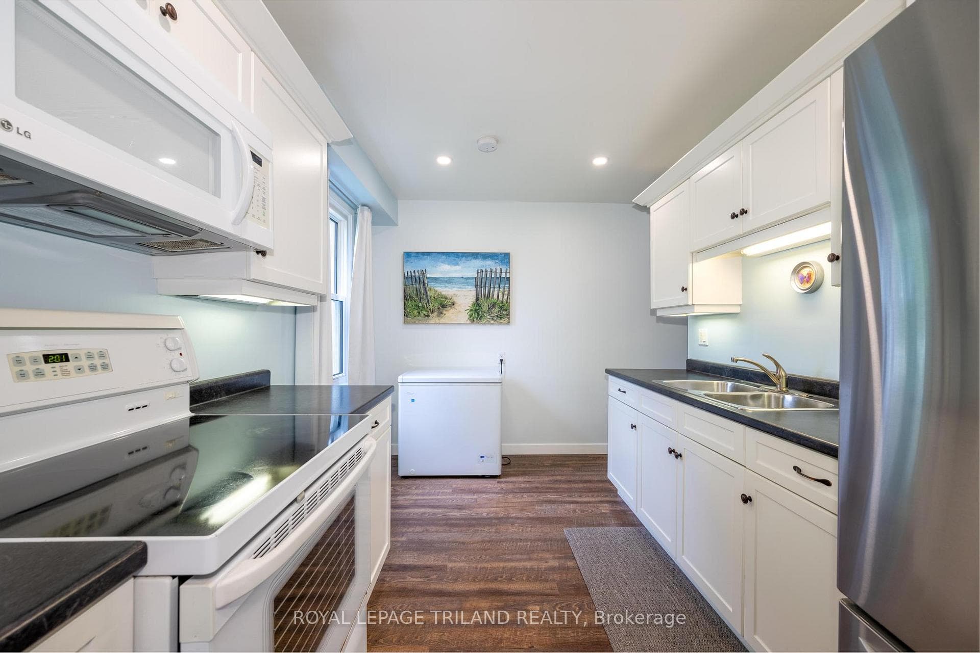 70 Fiddlers Green Road Unit 104 photo 6