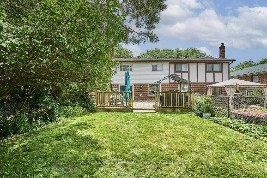 57 Renfield Crescent photo 41