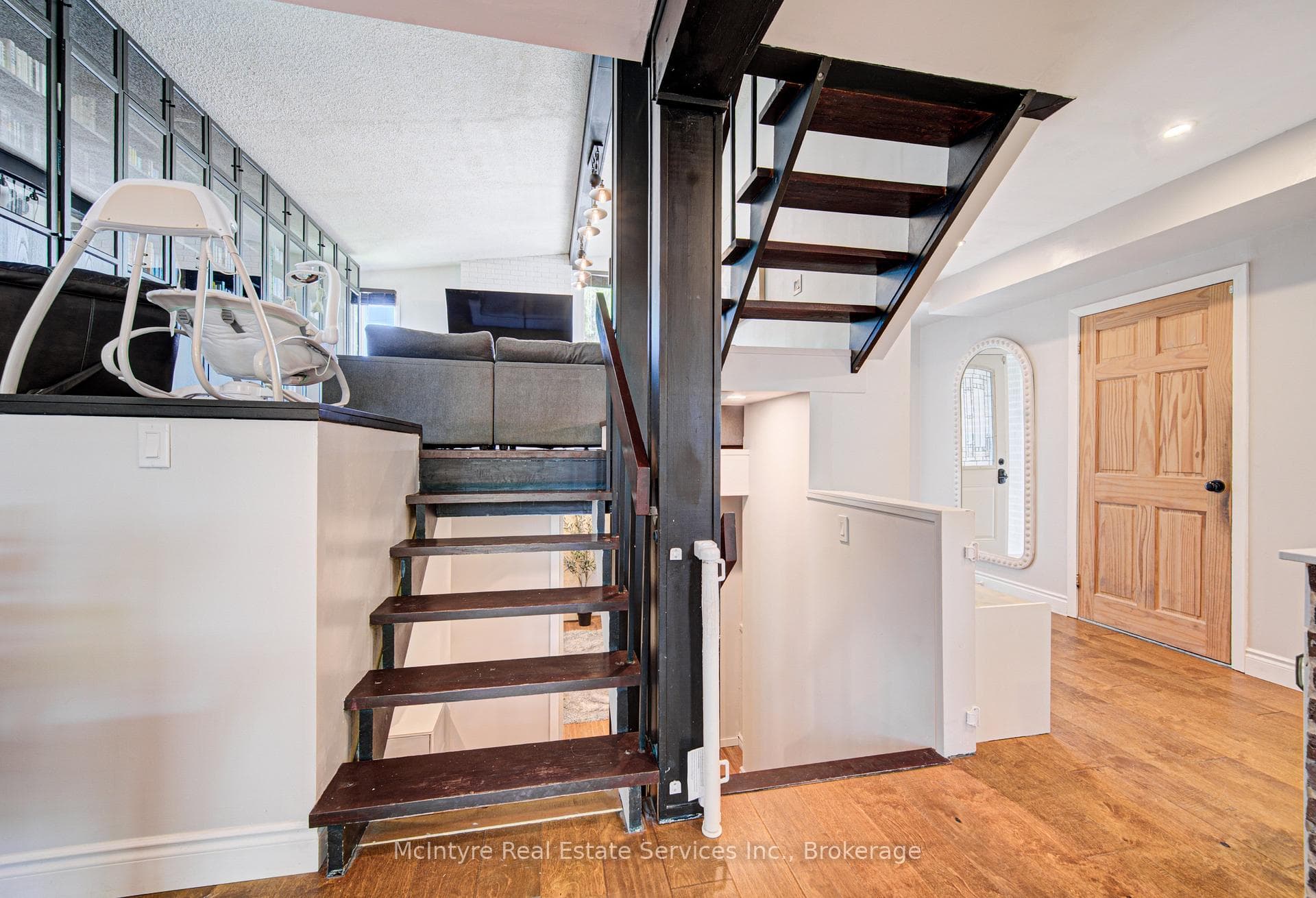 154 Grand Avenue photo 27