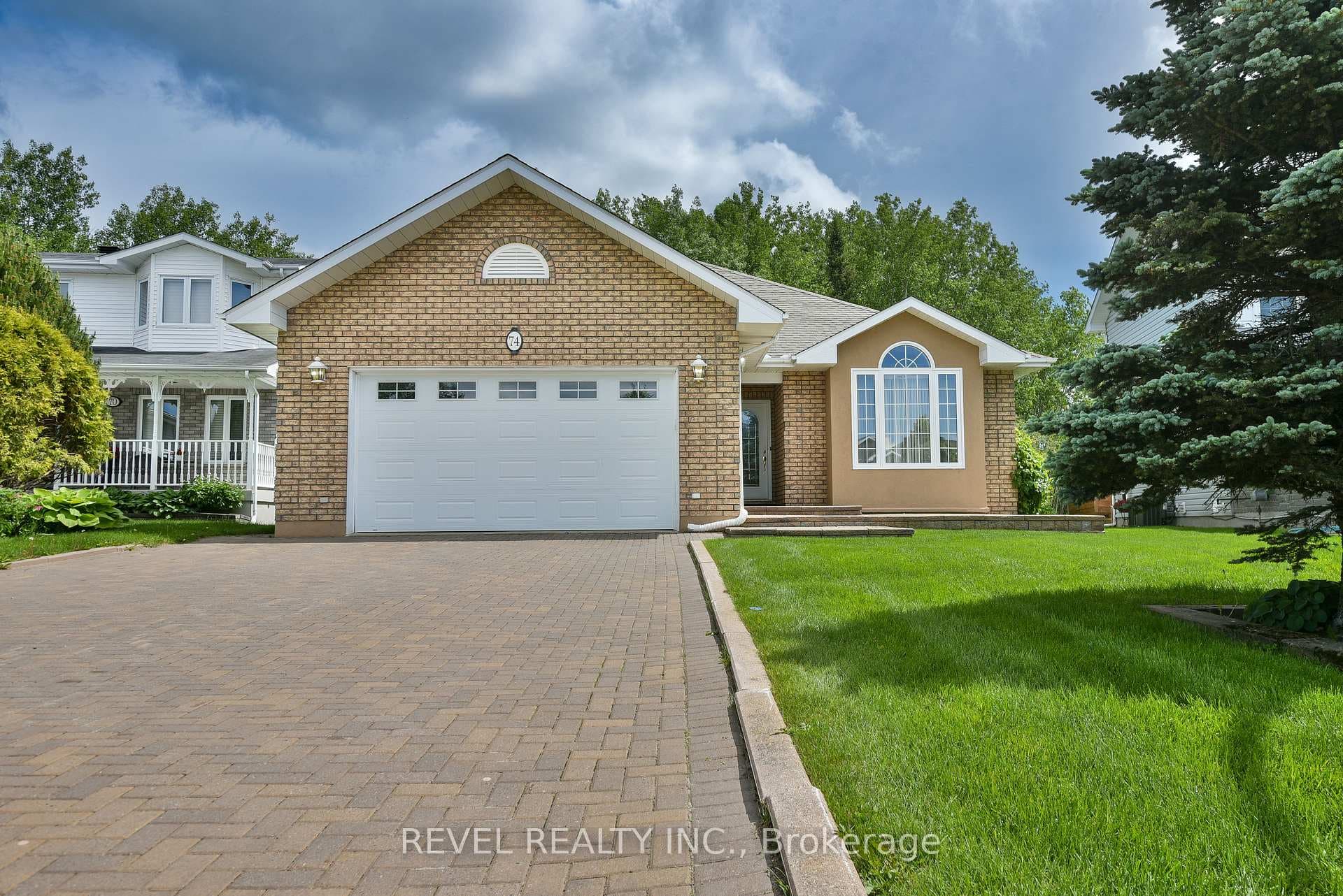 74 Mascioli Boulevard photo 1