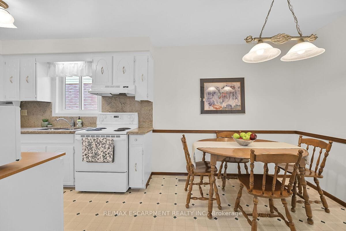 50 Athenia Drive photo 13