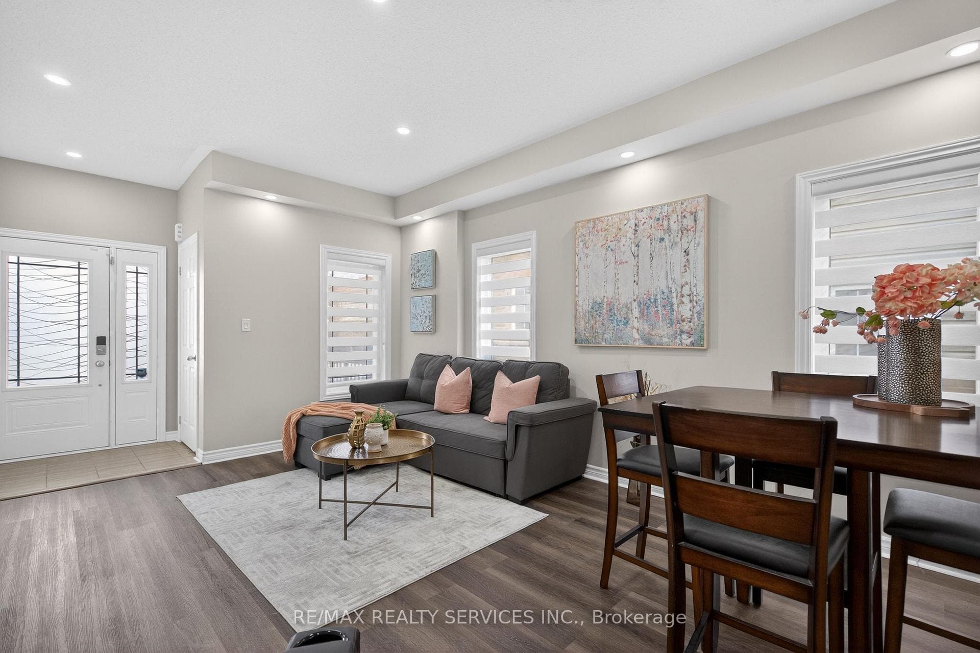 69 Mantz Crescent photo 16