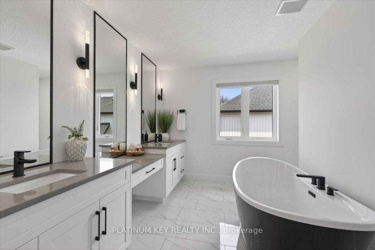 124 OPTIMIST Drive photo 24