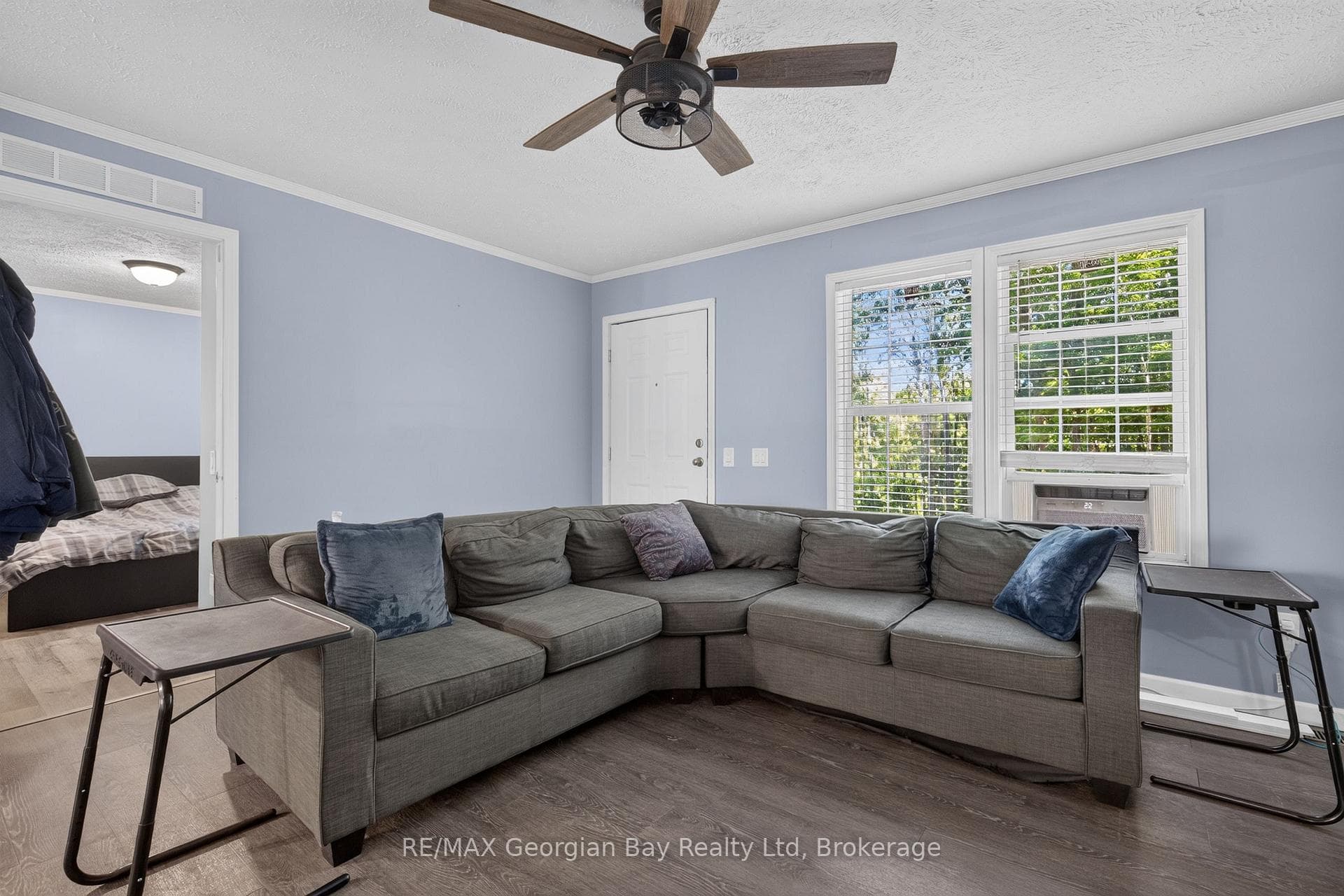 927 Vindin Street photo 6