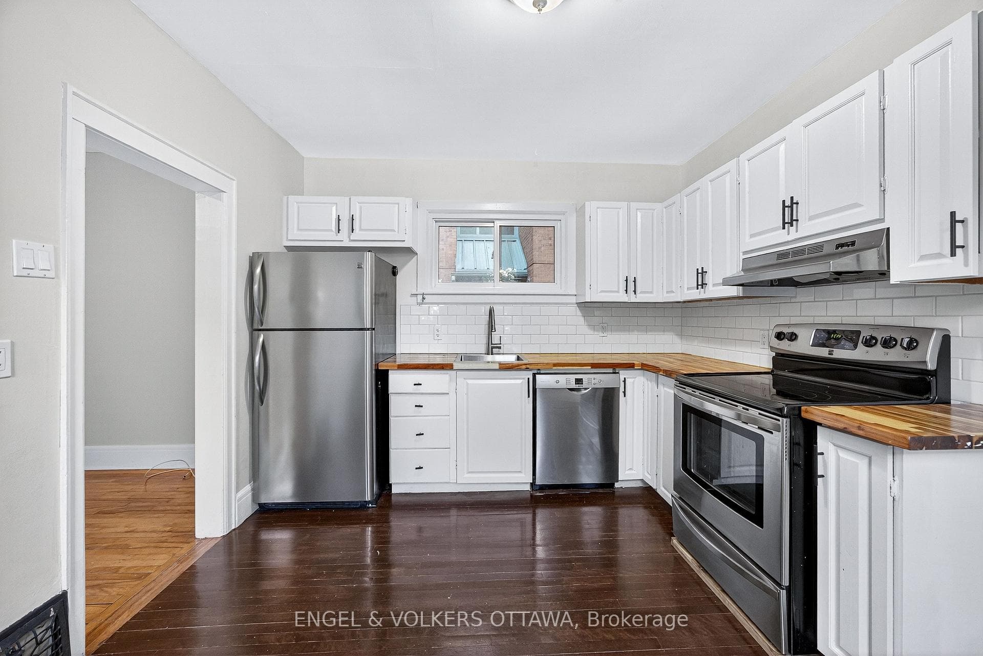 530 Cambridge Street photo 13