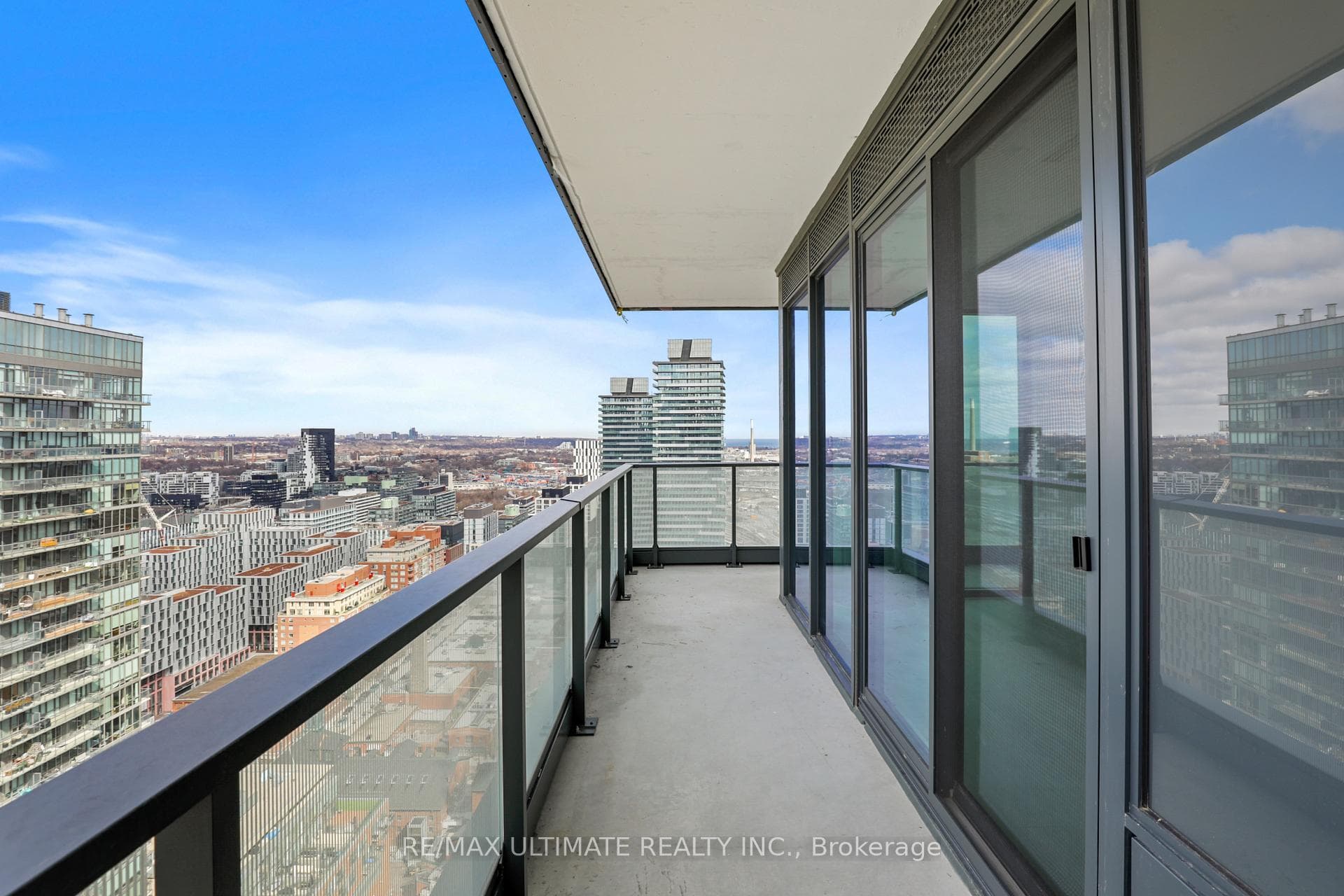 35 Parliament Avenue Unit 3011 photo 21