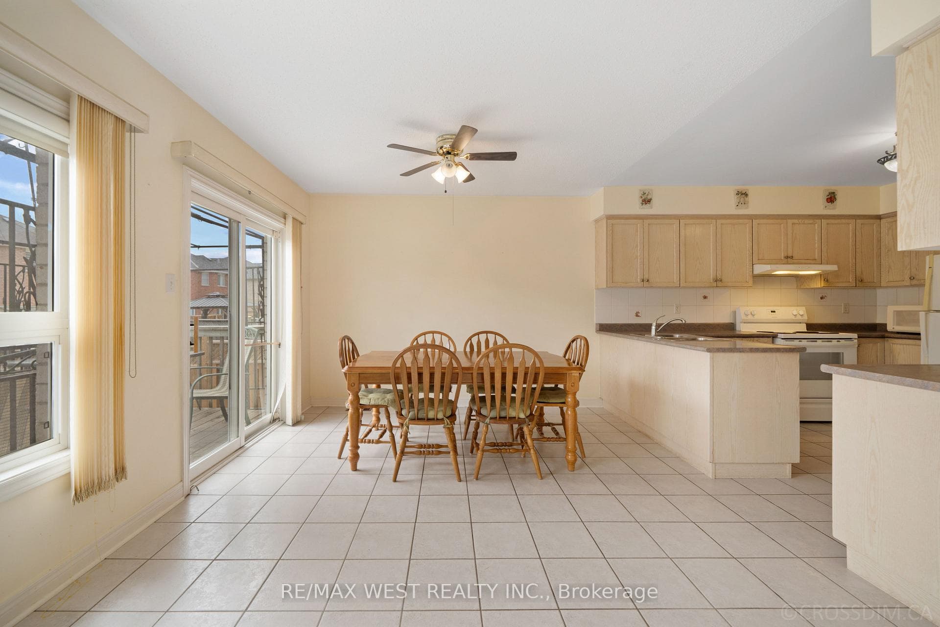 21 Shady Glen Crescent photo 15