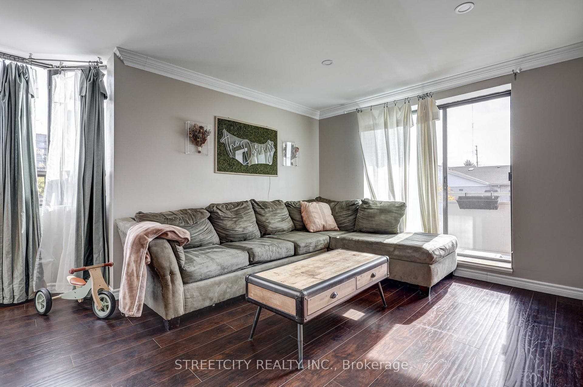 75 Huxley Street Unit 202 photo 14