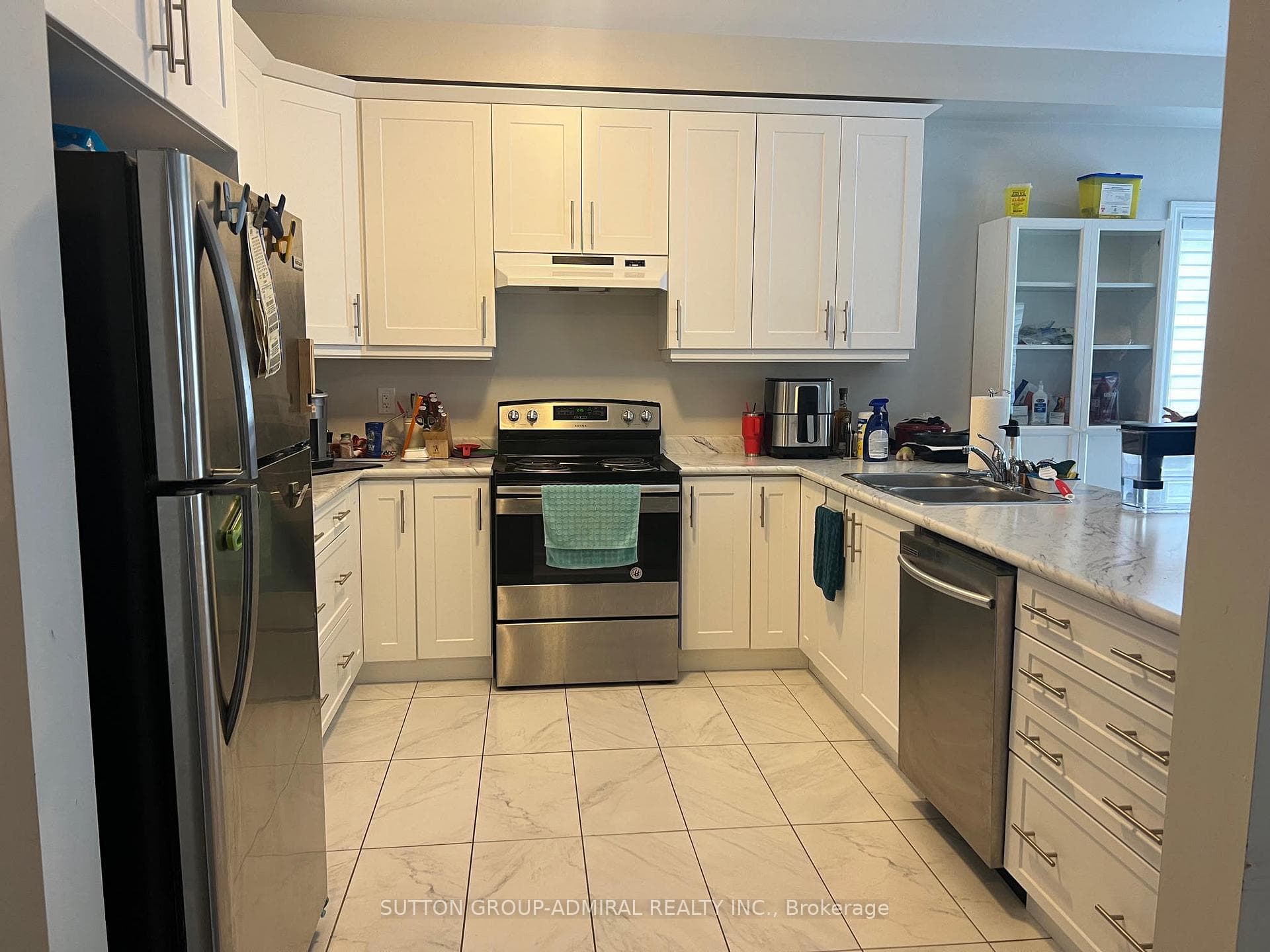 135 Knight Street photo 19