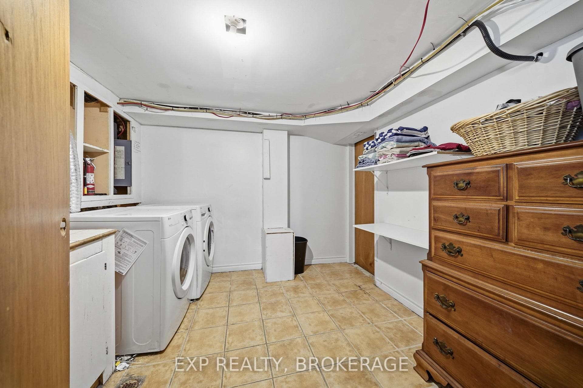 729 Allum Avenue photo 33