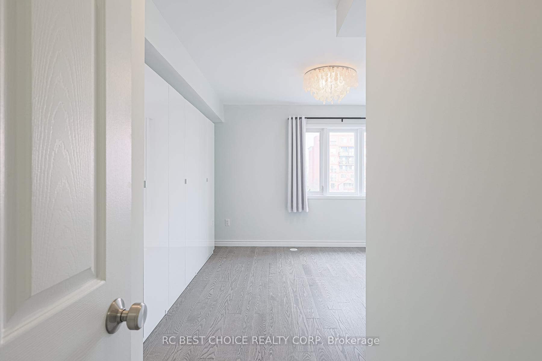 10 Merchant Lane Unit 233 photo 24