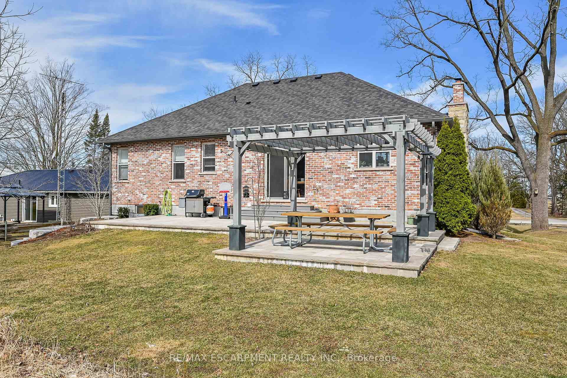 466 Conc 14 Walpole Road photo 2