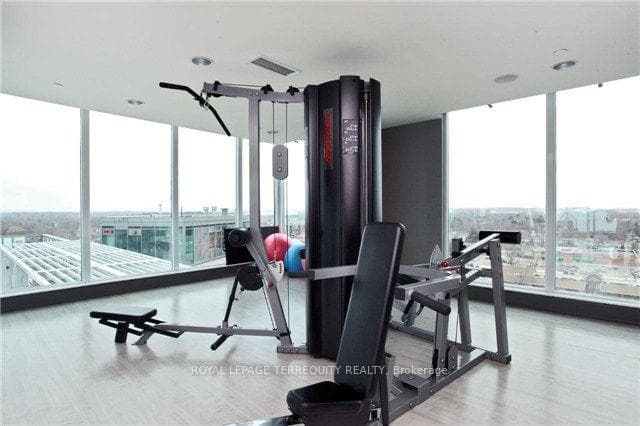 11 Bronte Road Unit 525 photo 10