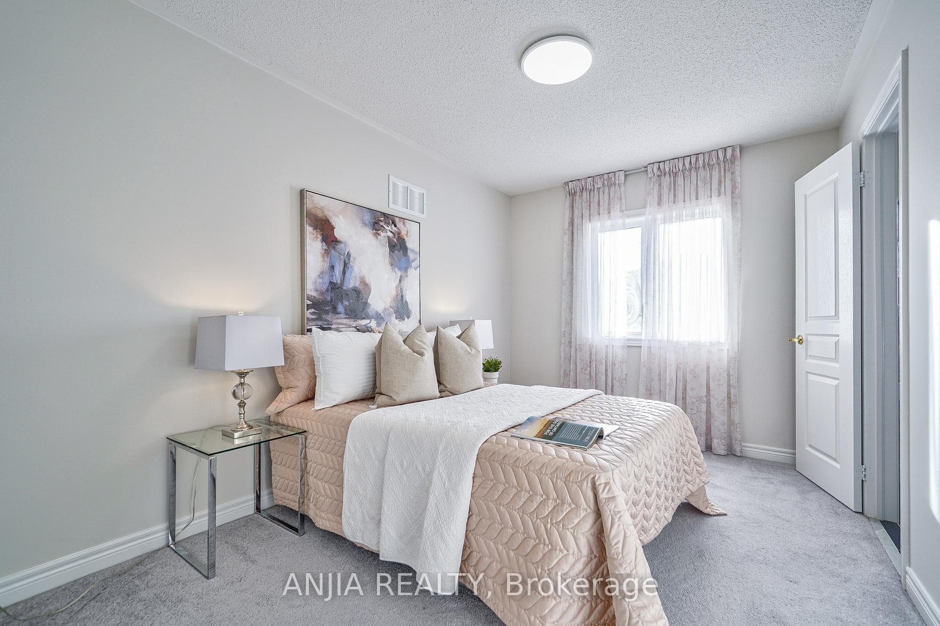 7 Cecil Crescent photo 22