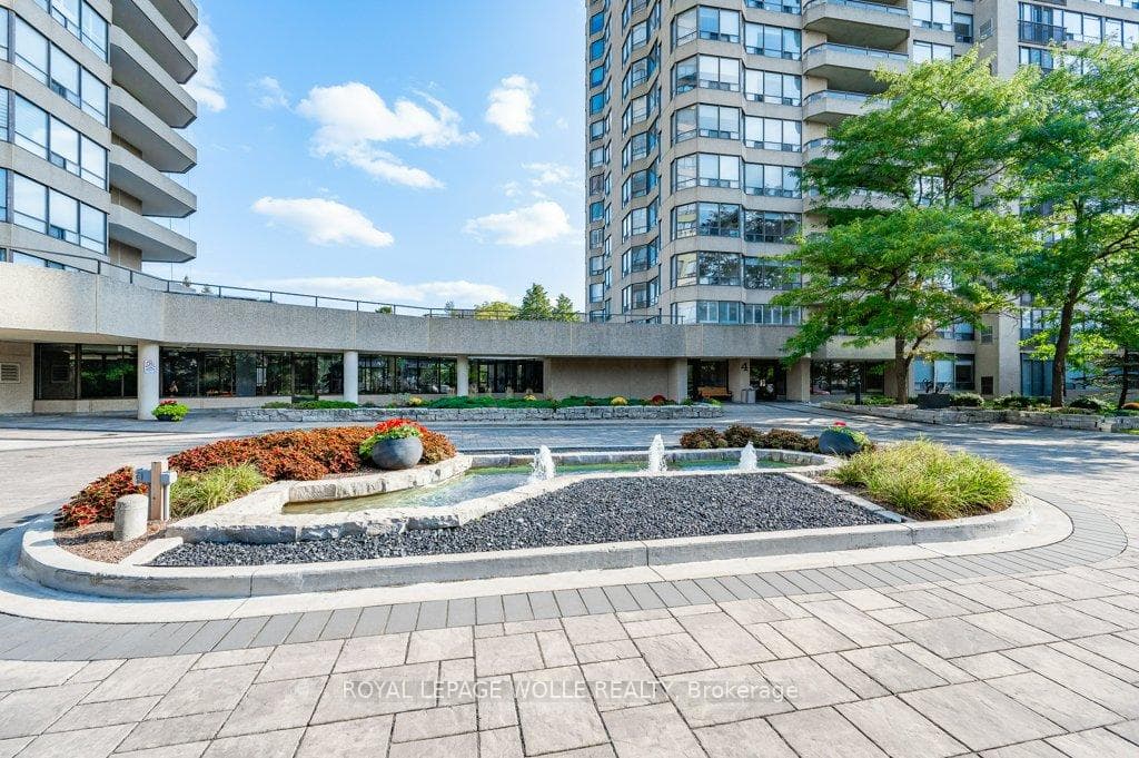 4 Willow Street Unit 1601 photo 13