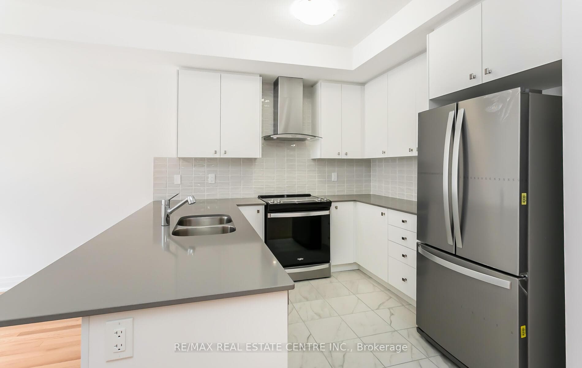 9 Waterside Way photo 20