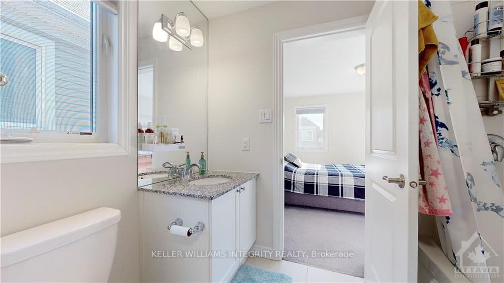 346 MEADOWBREEZE Drive photo 22