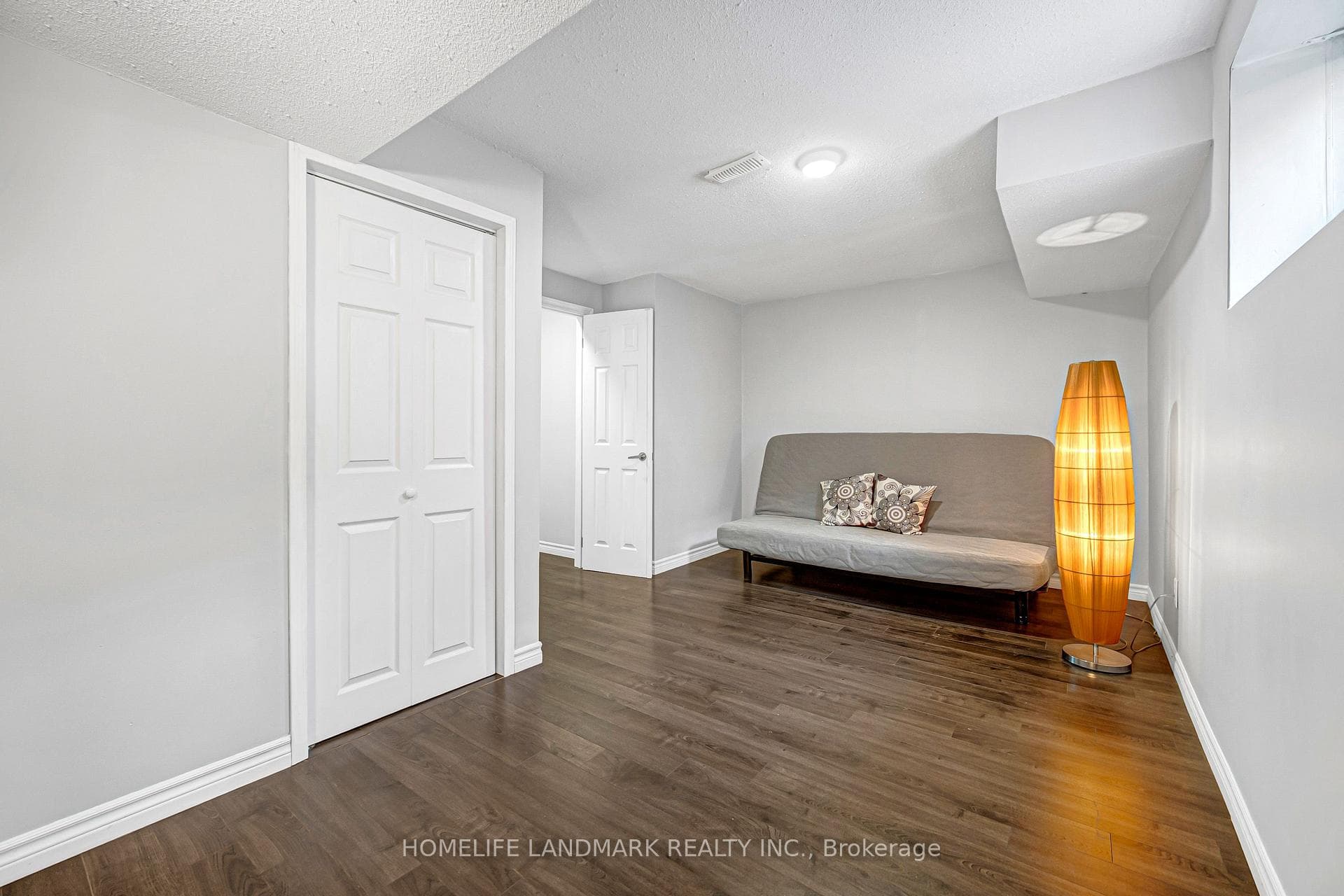 293 Murray Ross Parkway photo 33