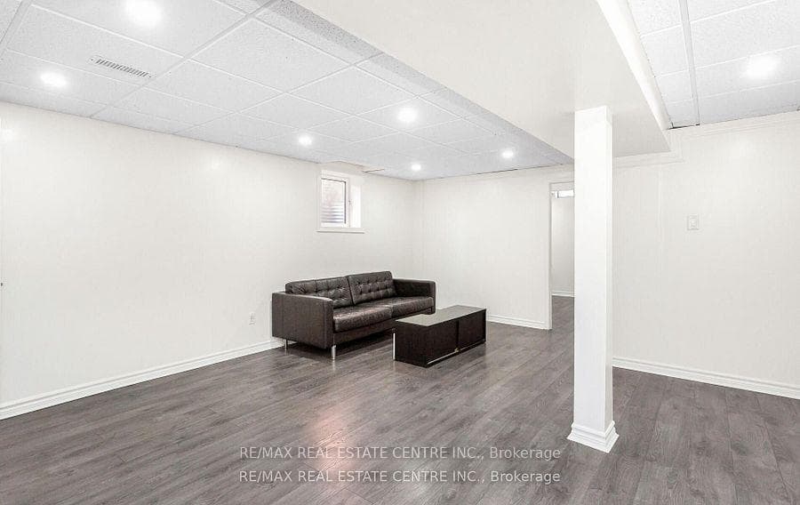 42 Howes Street photo 33