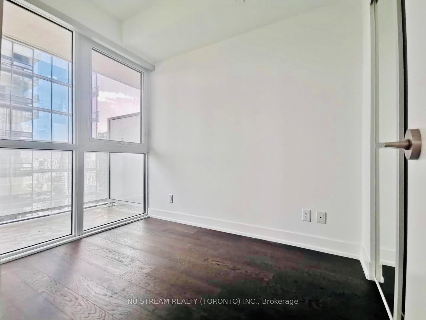 7 Grenville Street Unit 3101 photo 6