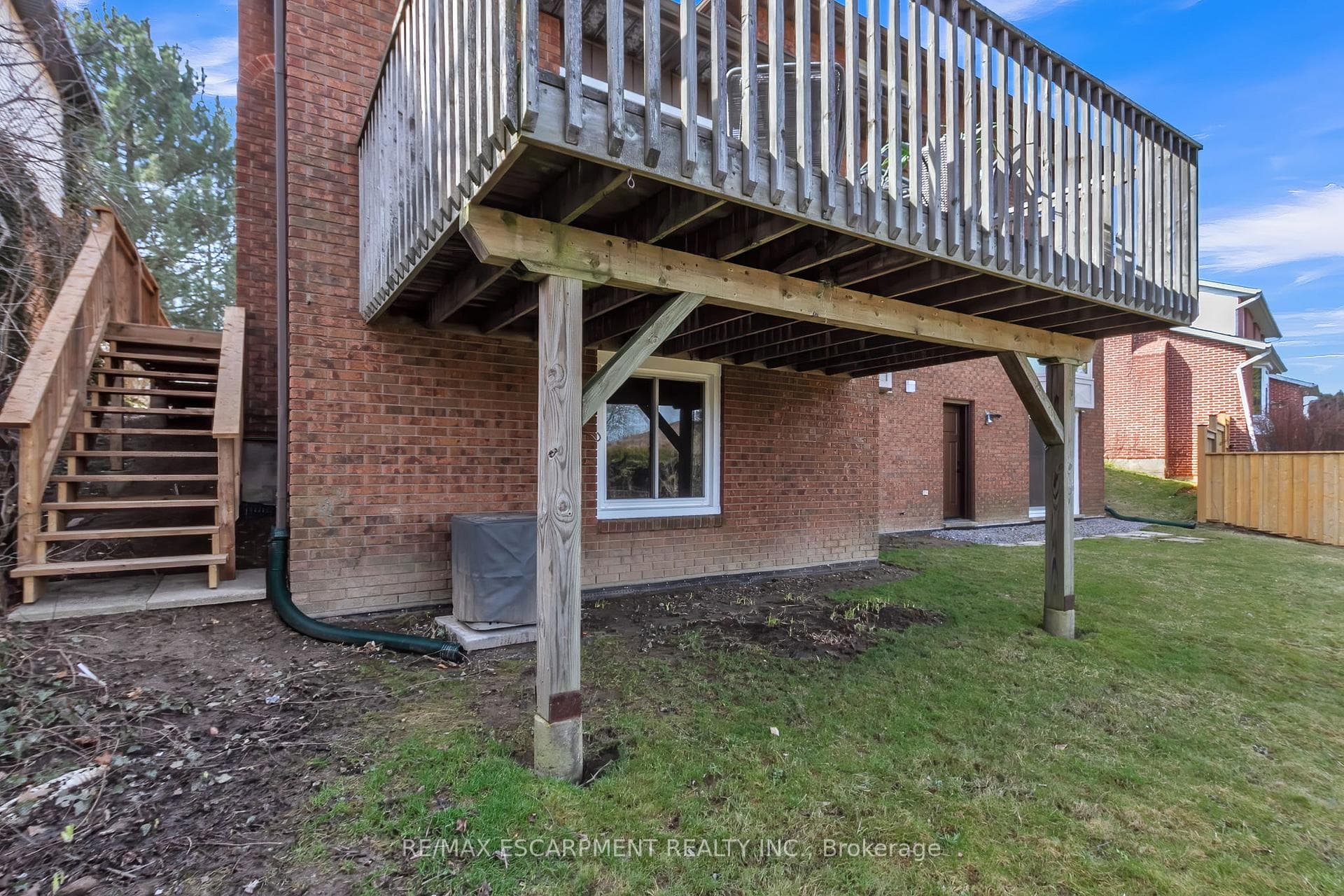 55 Chatterson Drive photo 36
