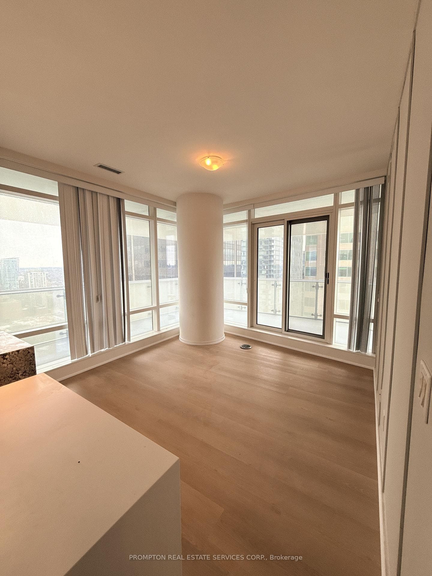 1 Bloor Street Unit 3110 photo 8