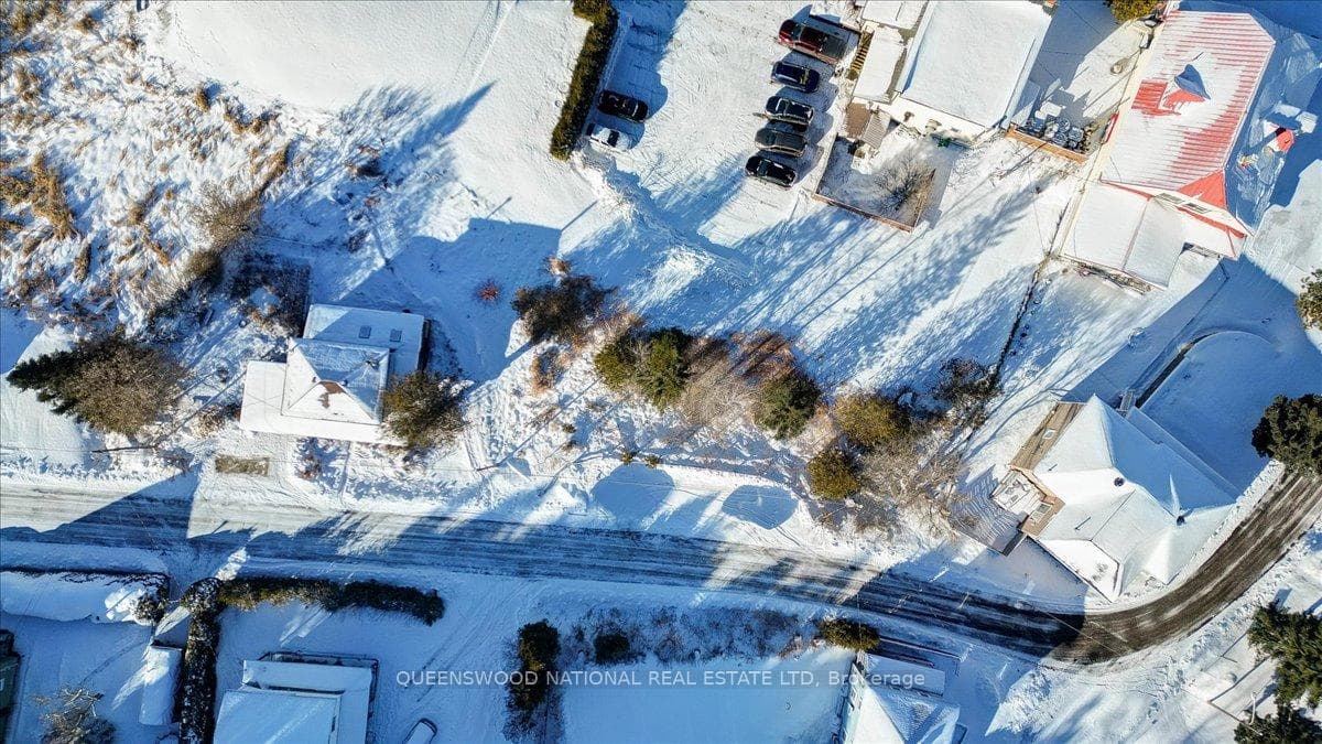 30 Burchat Street photo 29