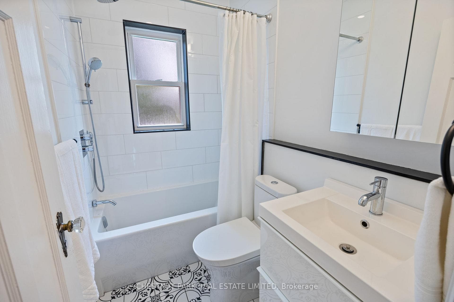 211 Greer Road photo 16