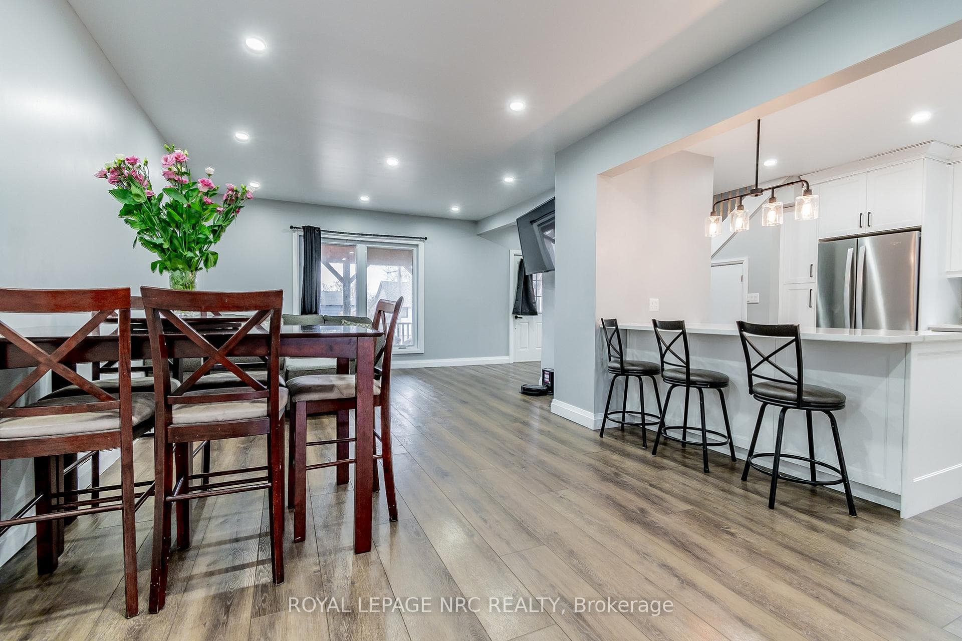 426 Ross Avenue photo 14
