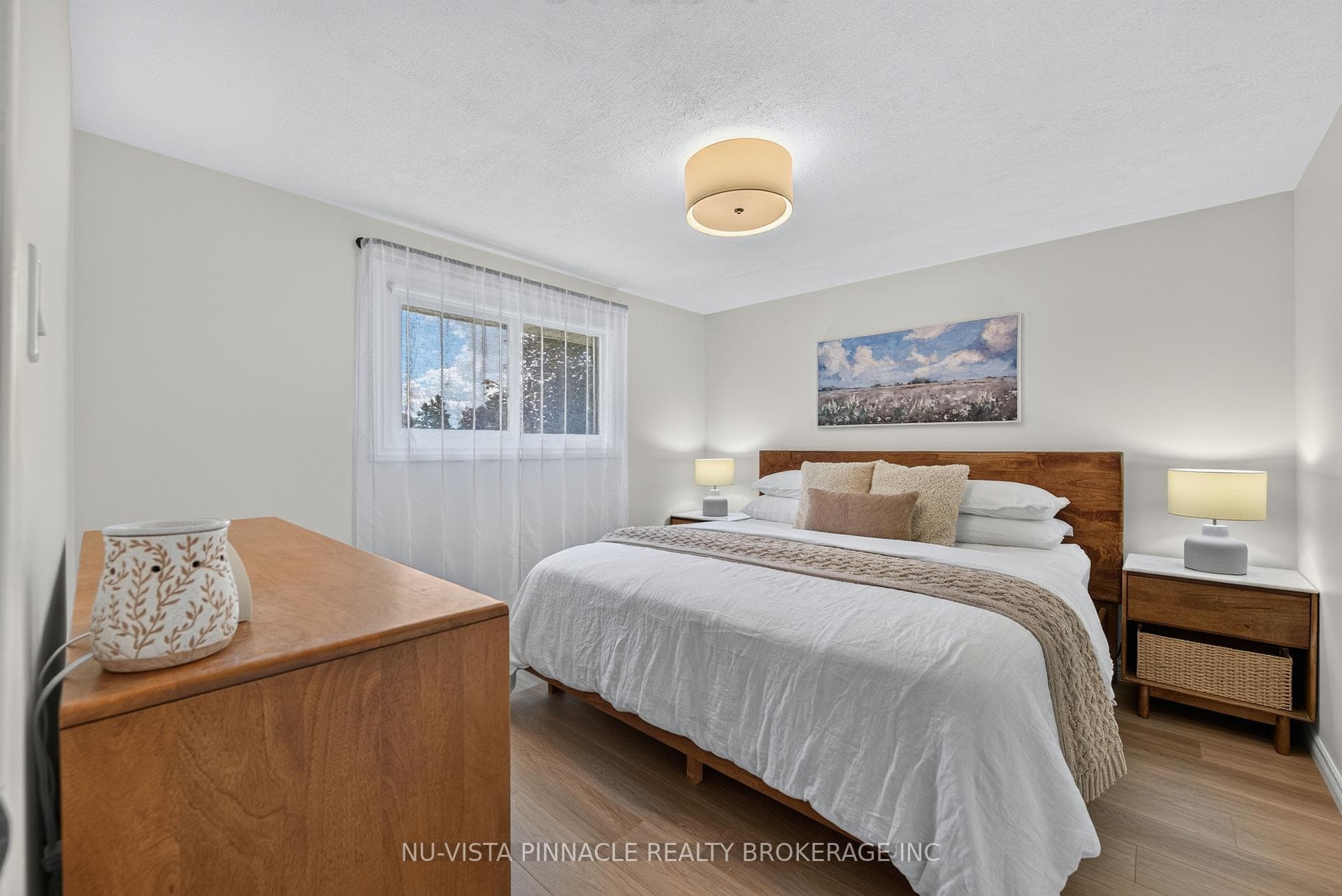 28 Edgemere Crescent photo 24