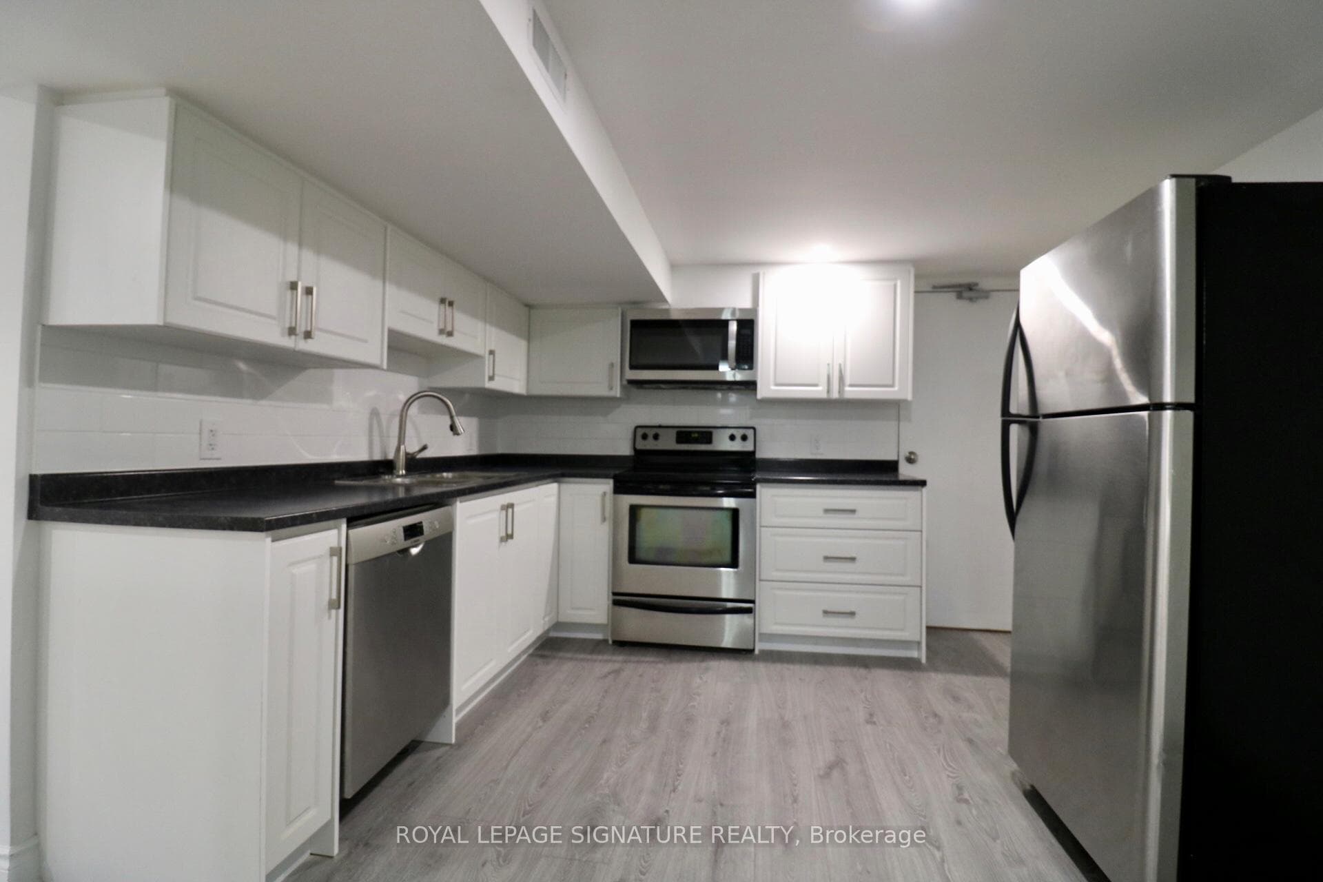 309 Cranbrook Drive Unit Bsmt photo 2