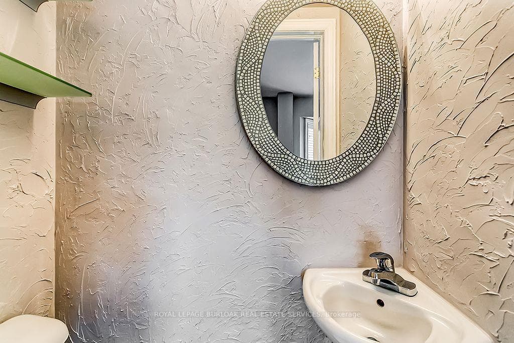3480 Upper Middle Road Unit 13 photo 8