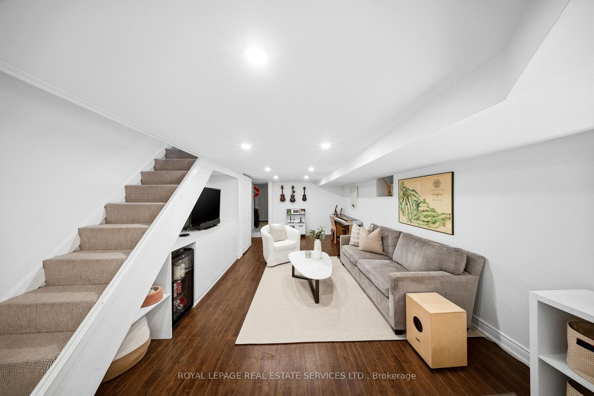 473 Beresford Avenue photo 22