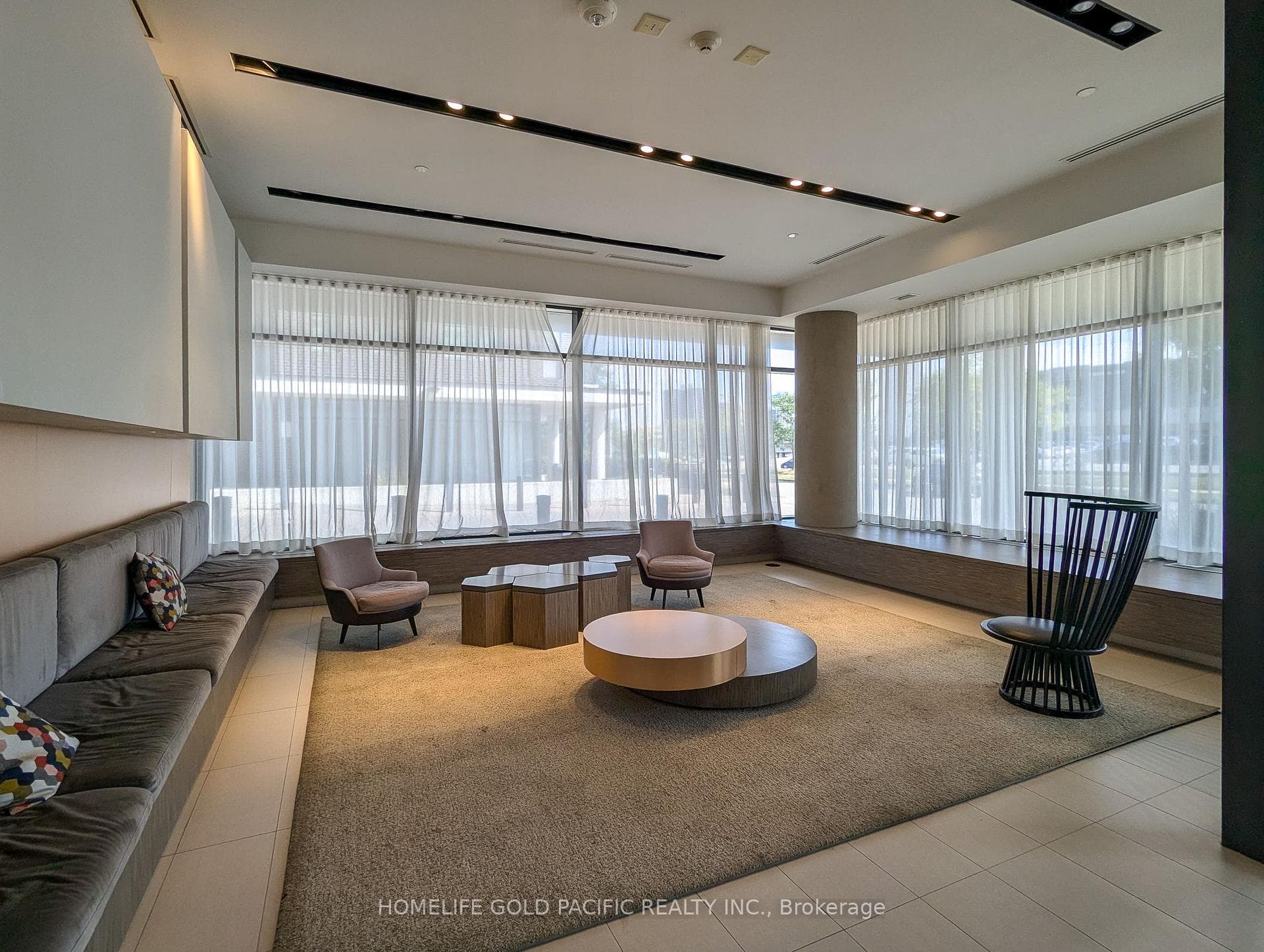 128 Fairview Mall Drive Unit 1001 photo 3