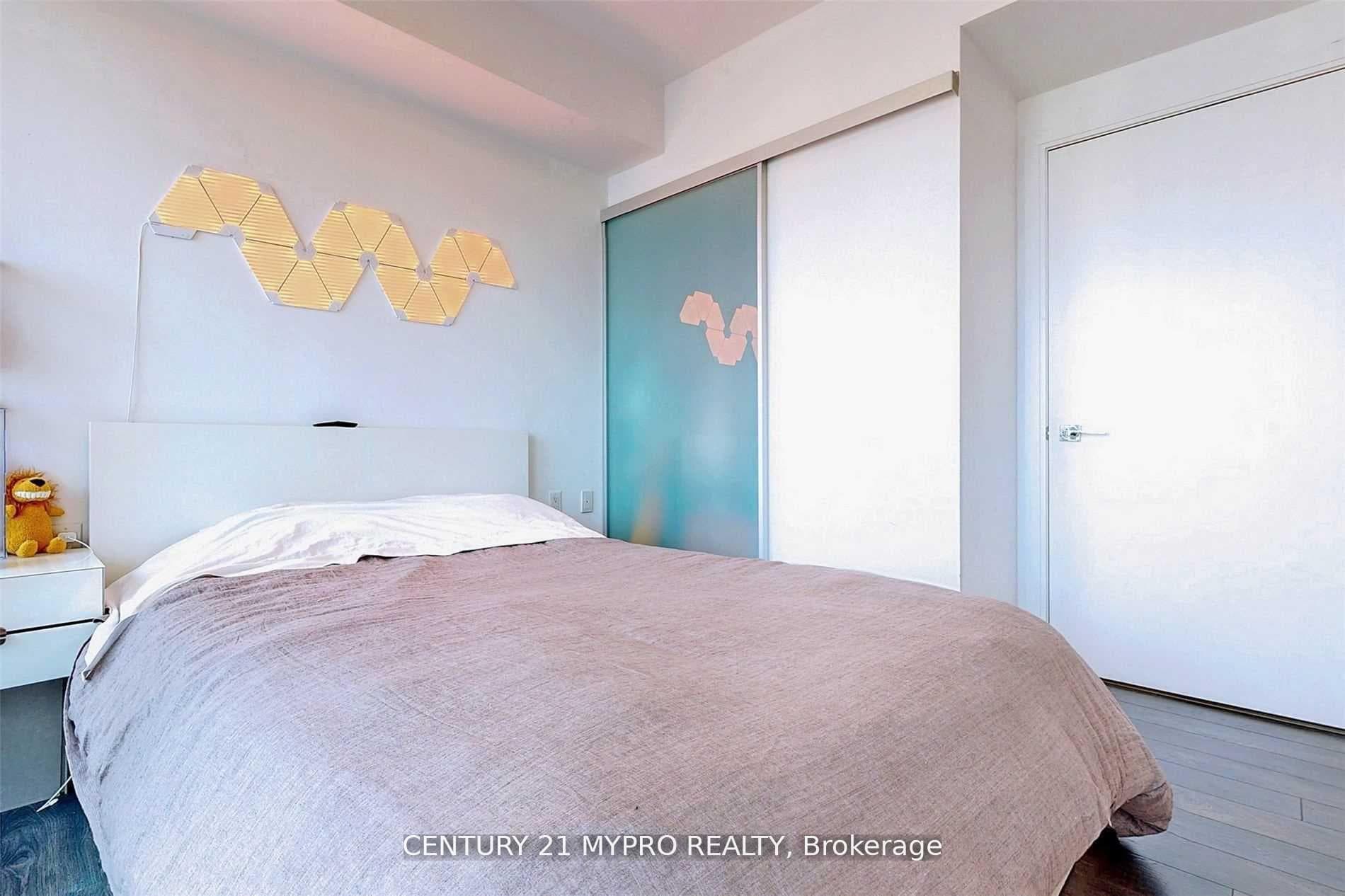 42 Charles Street Unit 3204 photo 12