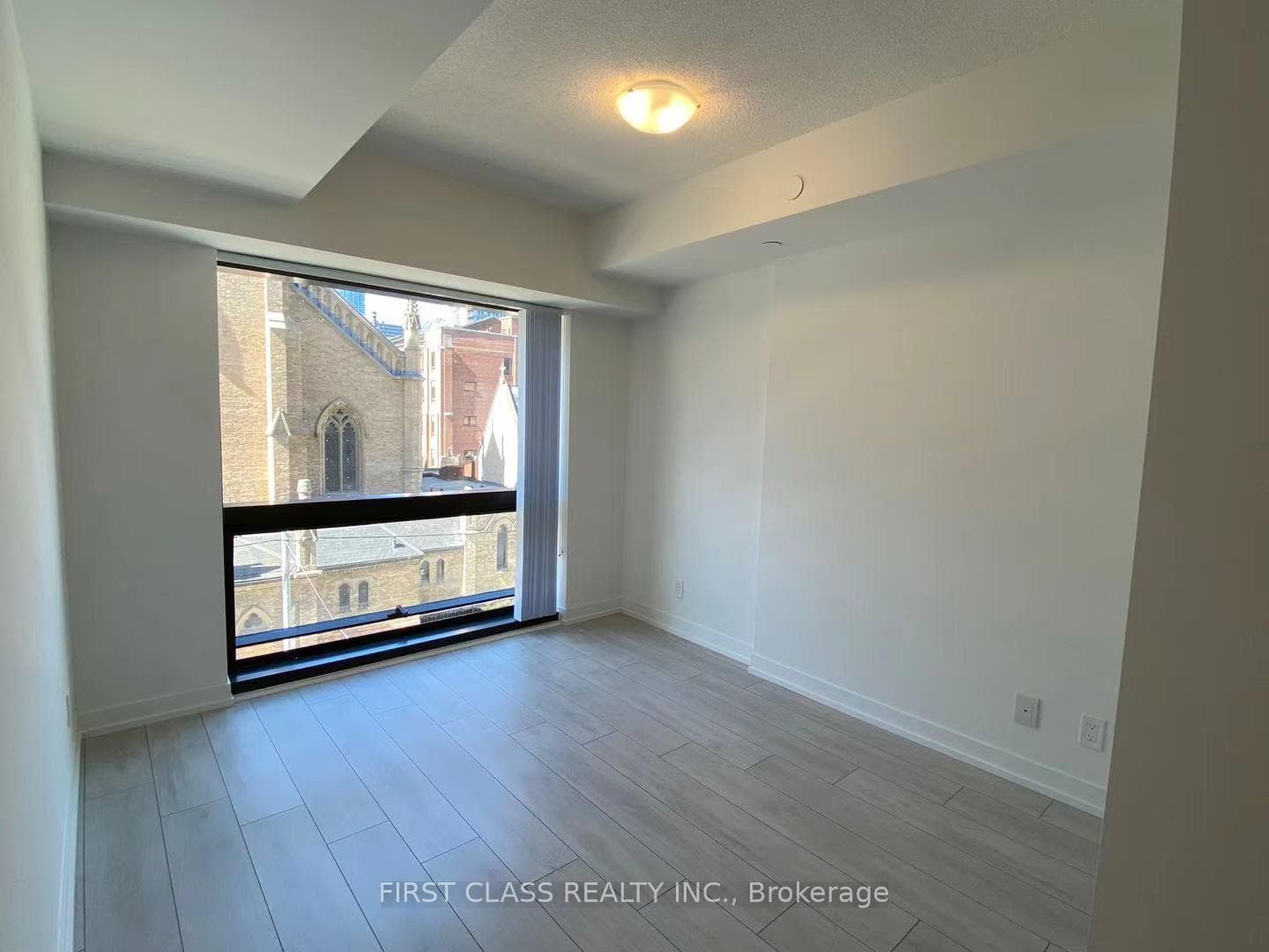 60 Shuter Street Unit 310 photo 6