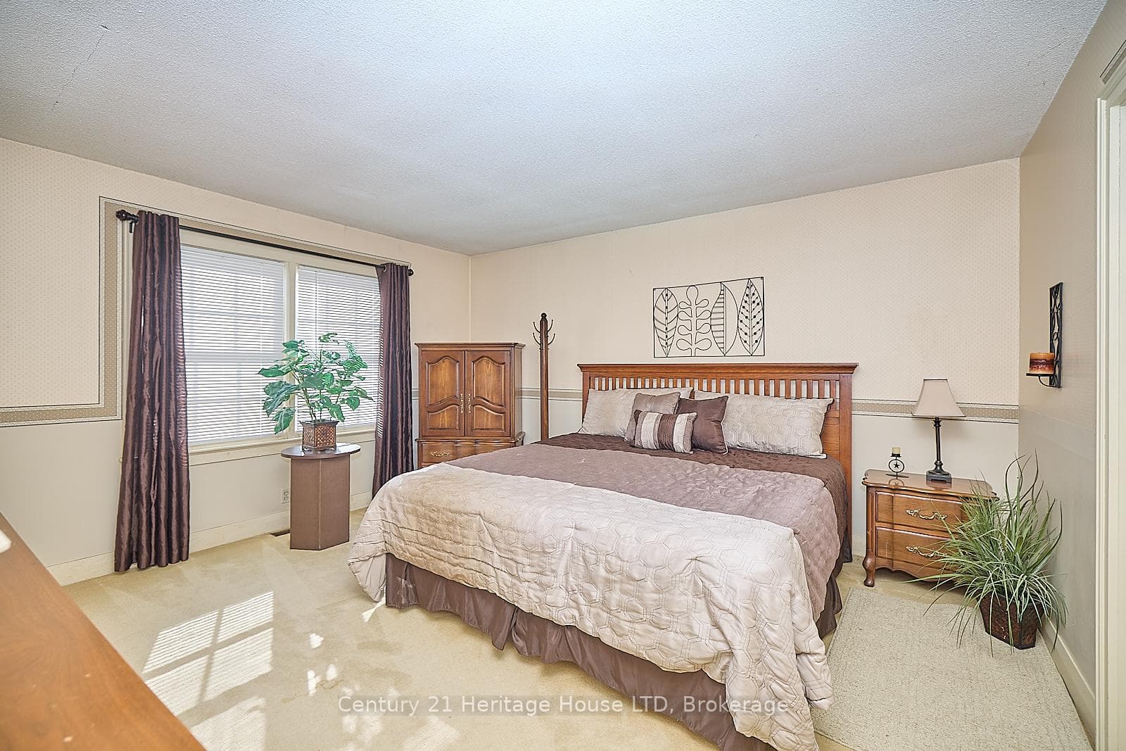353 DAYTONA Drive photo 31