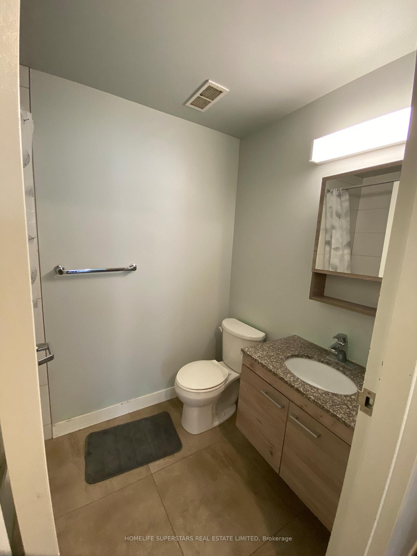 62 Balsam Street Unit 303 photo 5