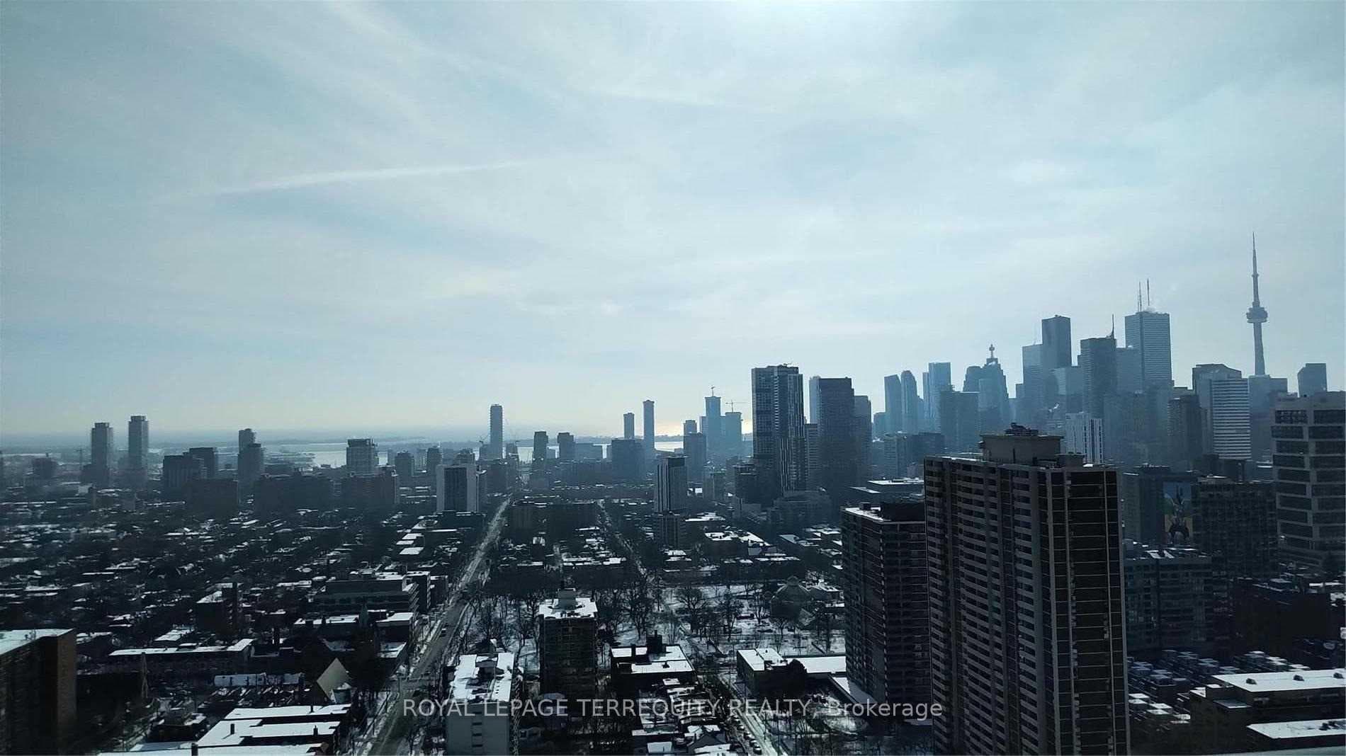 159 Wellesley Street Unit 2908 photo 1