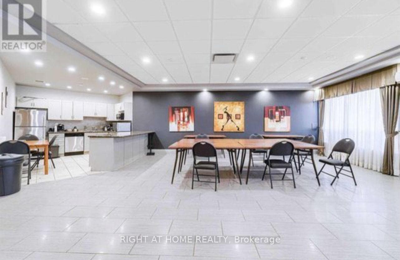 60 Disera Drive Unit 708 photo 4