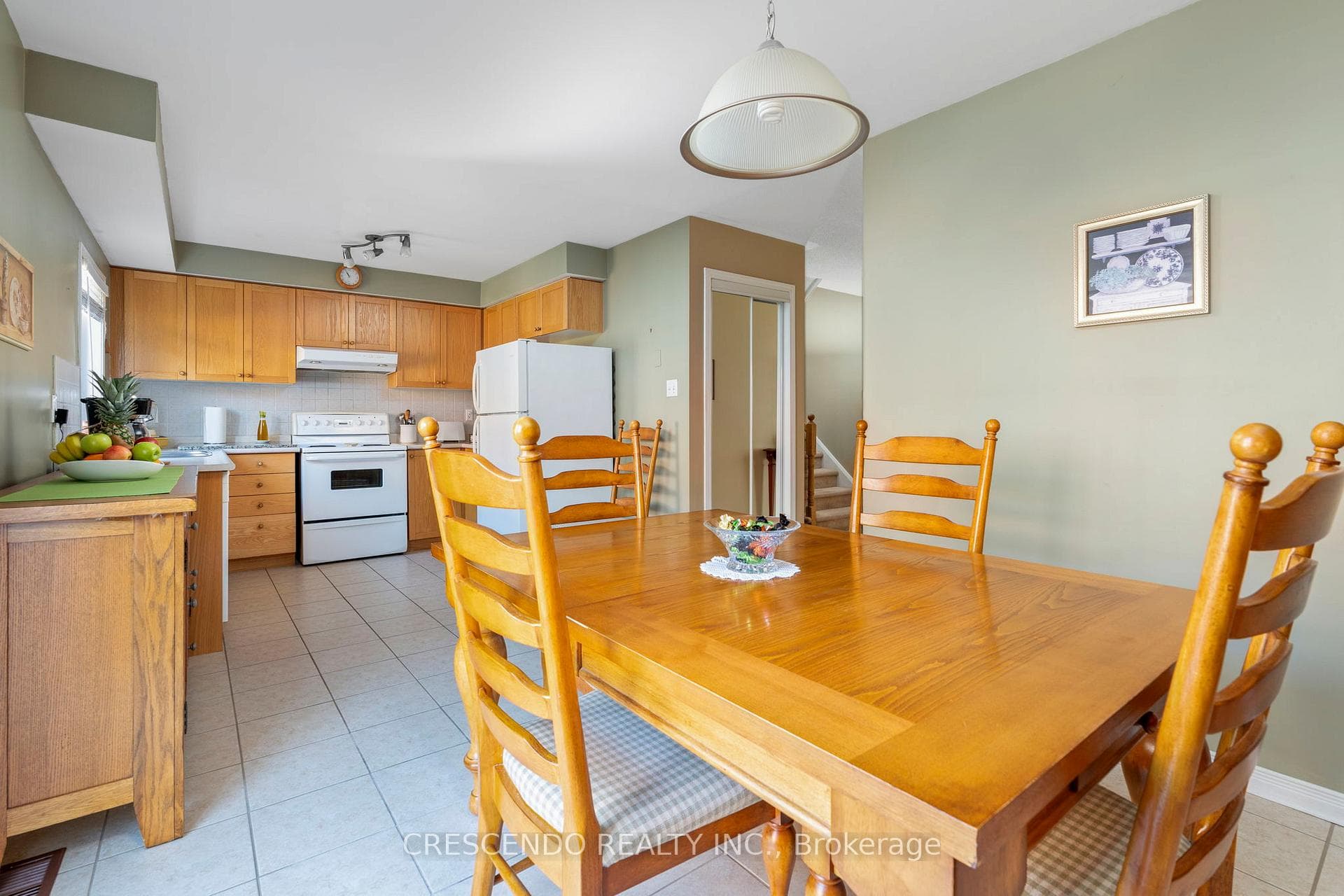 296 Marble Place photo 11