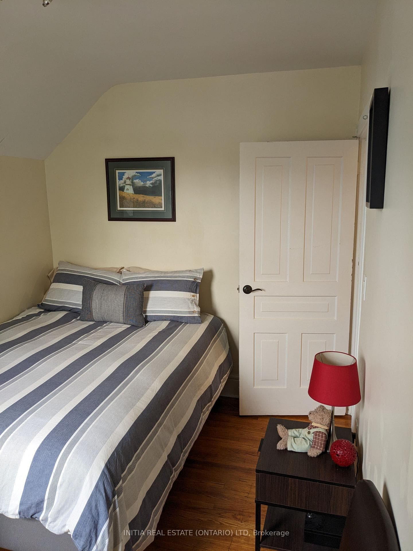 796 William Street photo 18