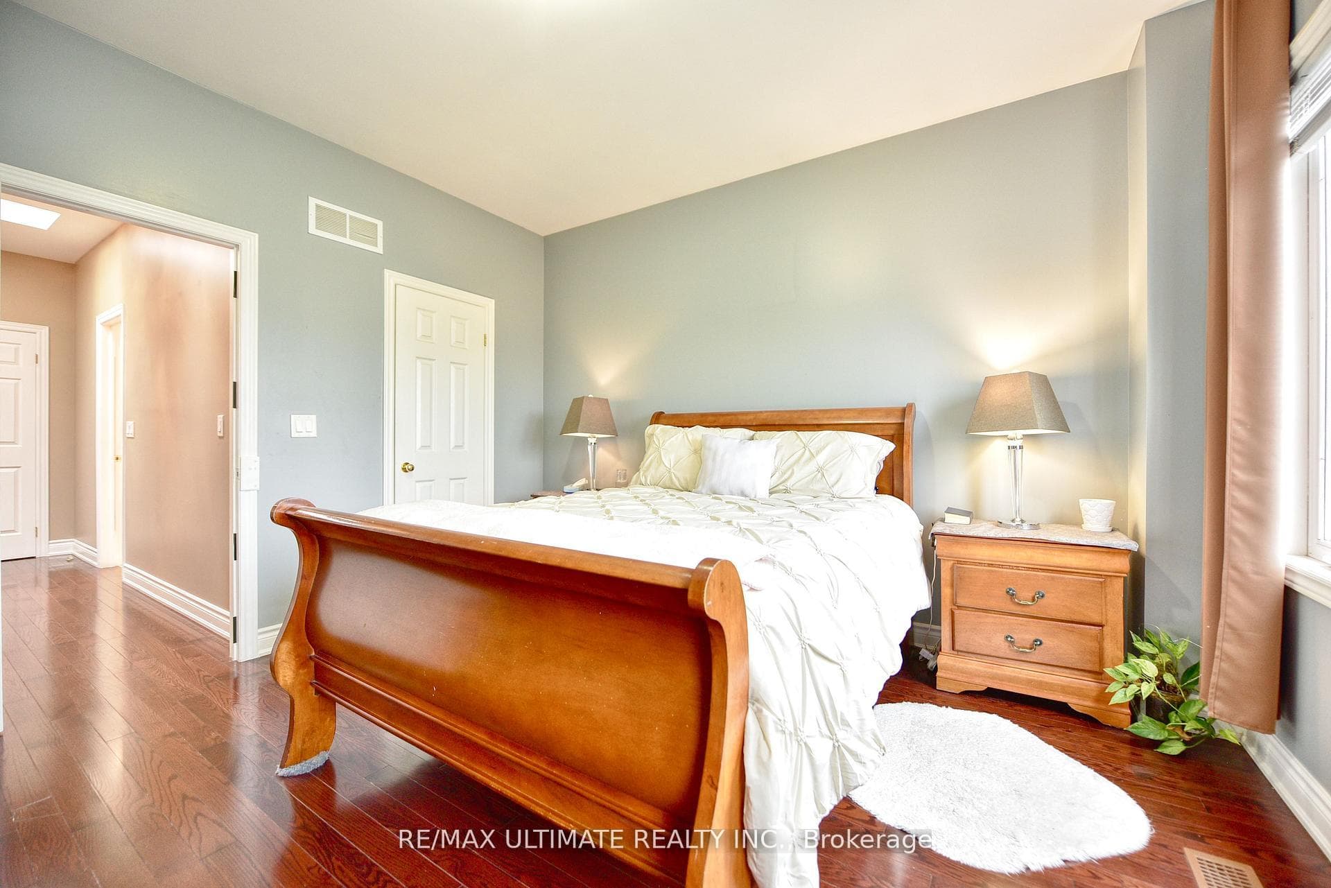 227 Earlscourt Avenue photo 14
