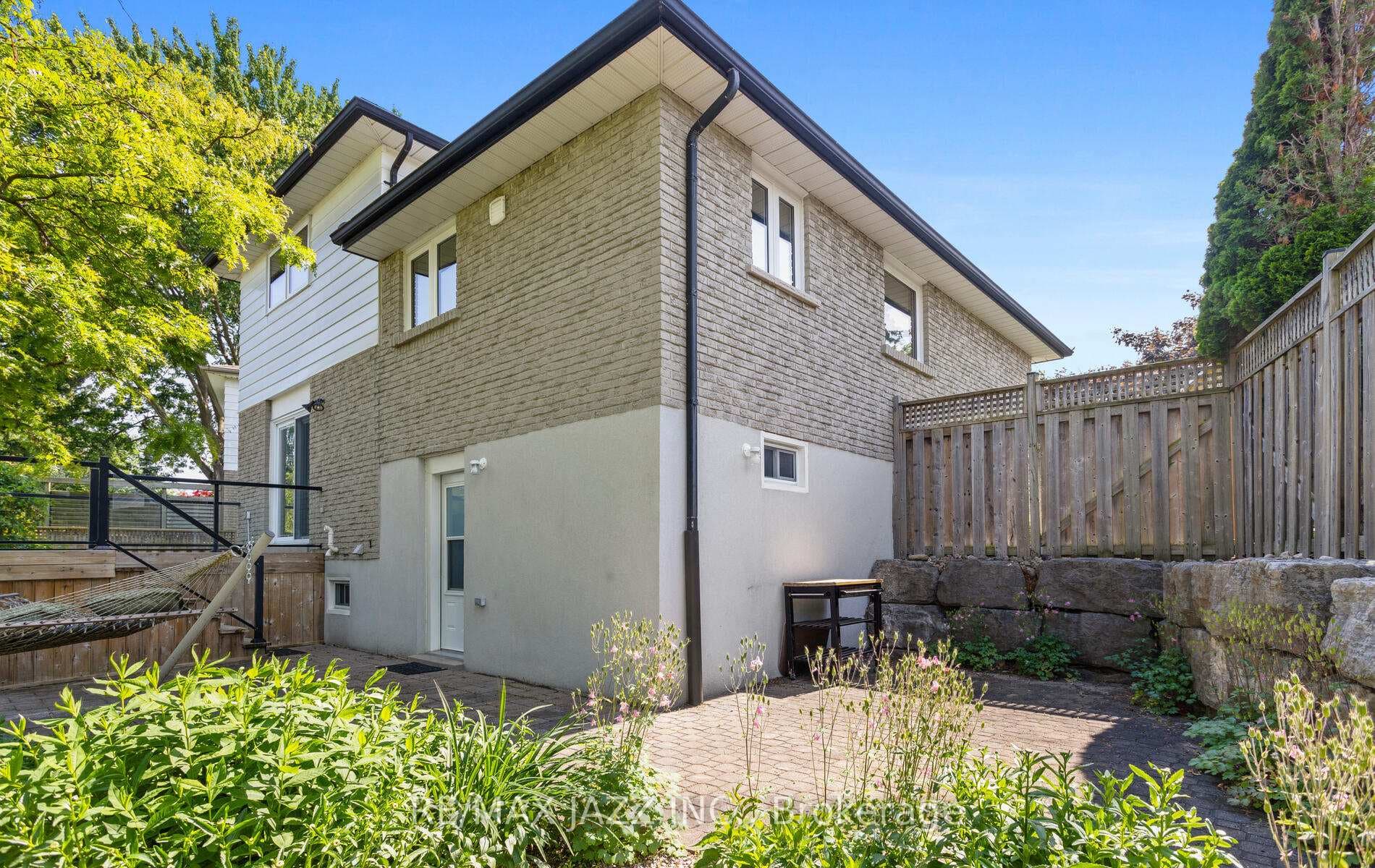 808 Rodney Court photo 40