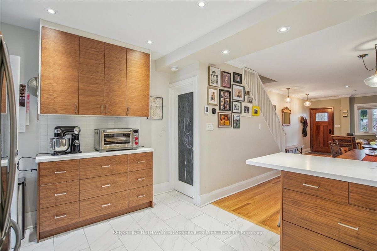 121 Coleman Avenue photo 14